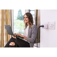 Skross Reise-Adapter Reiseadapter Combo - World für GB mit Schutzkontakt