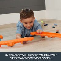 Mattel Hot Wheels Track Creator Beschleuniger-Sprung-Schnellstrecke-Set mit Spielzeugauto im Maßstab