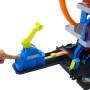 Mattel Hot Wheels City Mega-Parkgarage-Spielset mit 1 Die-Cast-Spielzeugauto und 1 Spielzeug-Hubschr