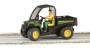 Bruder John Deere Gator XUV 855D mit Fahrer 02490